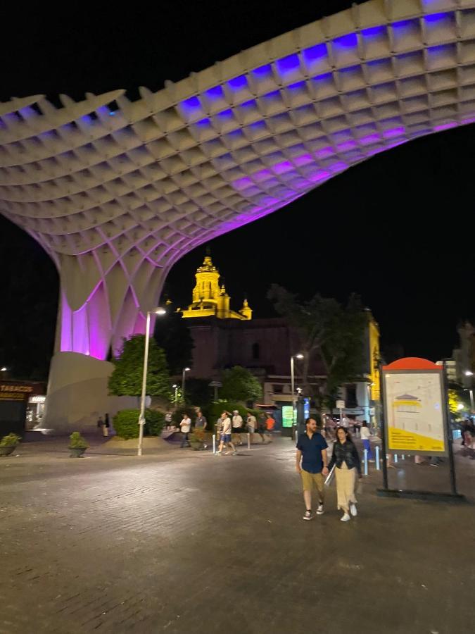 An Indian Bollywood Sevilla Experience - For Families, Couples & Business Trips Exteriör bild